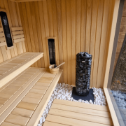 Piec elektryczny 9 kW z kamieniami w saunie Abachi Aura z drewna abachi