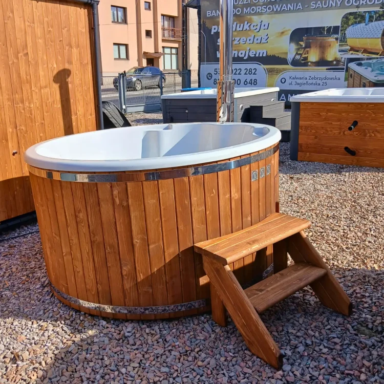 Jacuzzi ogrodowe 200 cm z piecem wewnętrznym i systemem 20 dysz