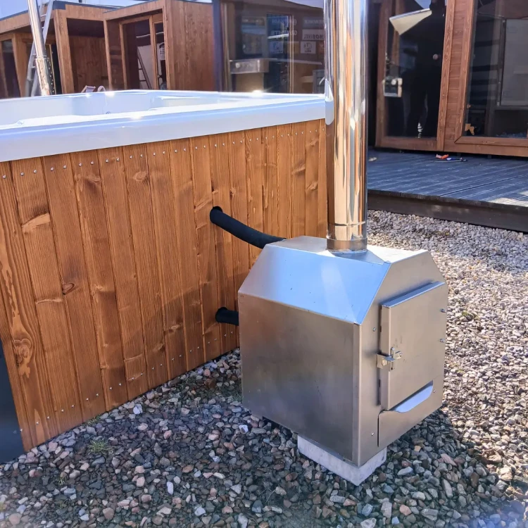 Jacuzzi z piecem zewnętrznym 30 kW