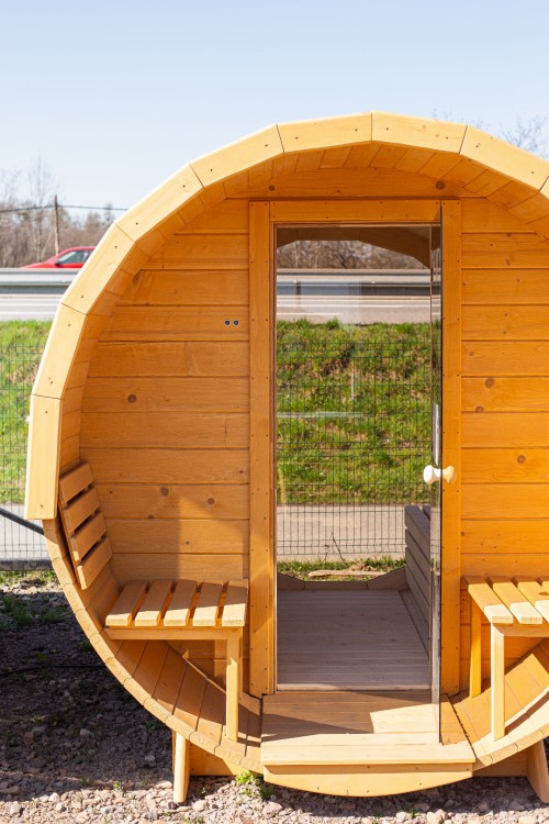 sauna_z_pzedsionkiem_i_lawkami