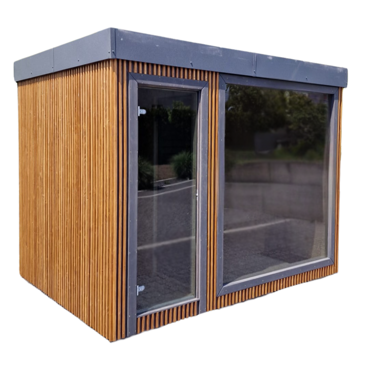 Sauna ogrodowa dla 2–4 osób – przestrzeń do regeneracji zbudowana z wysokiej jakości drewna świerkowego.