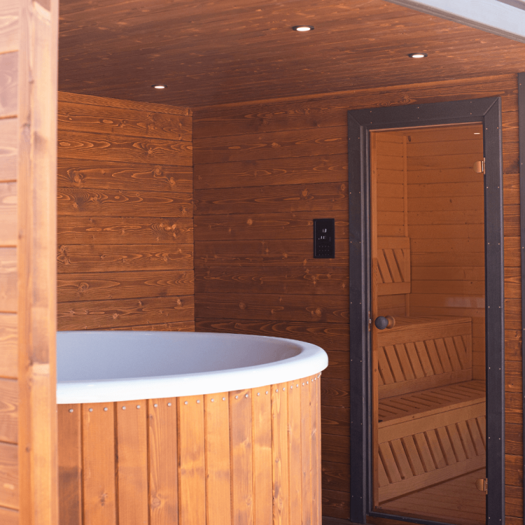 Stylowy domek SPA wykonany z naturalnego drewna